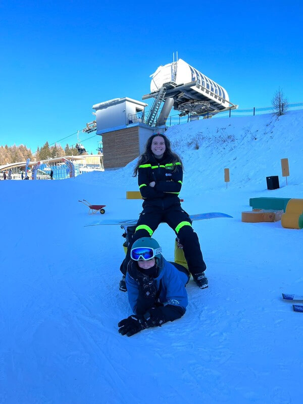 Ragazzi sulla neve al Winter Camp in Val di Sole